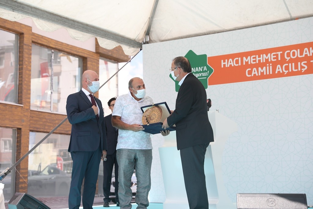 Kocasinan’da Hacı Mehmet Çolakbayrakdar Camii ibadete açıldı