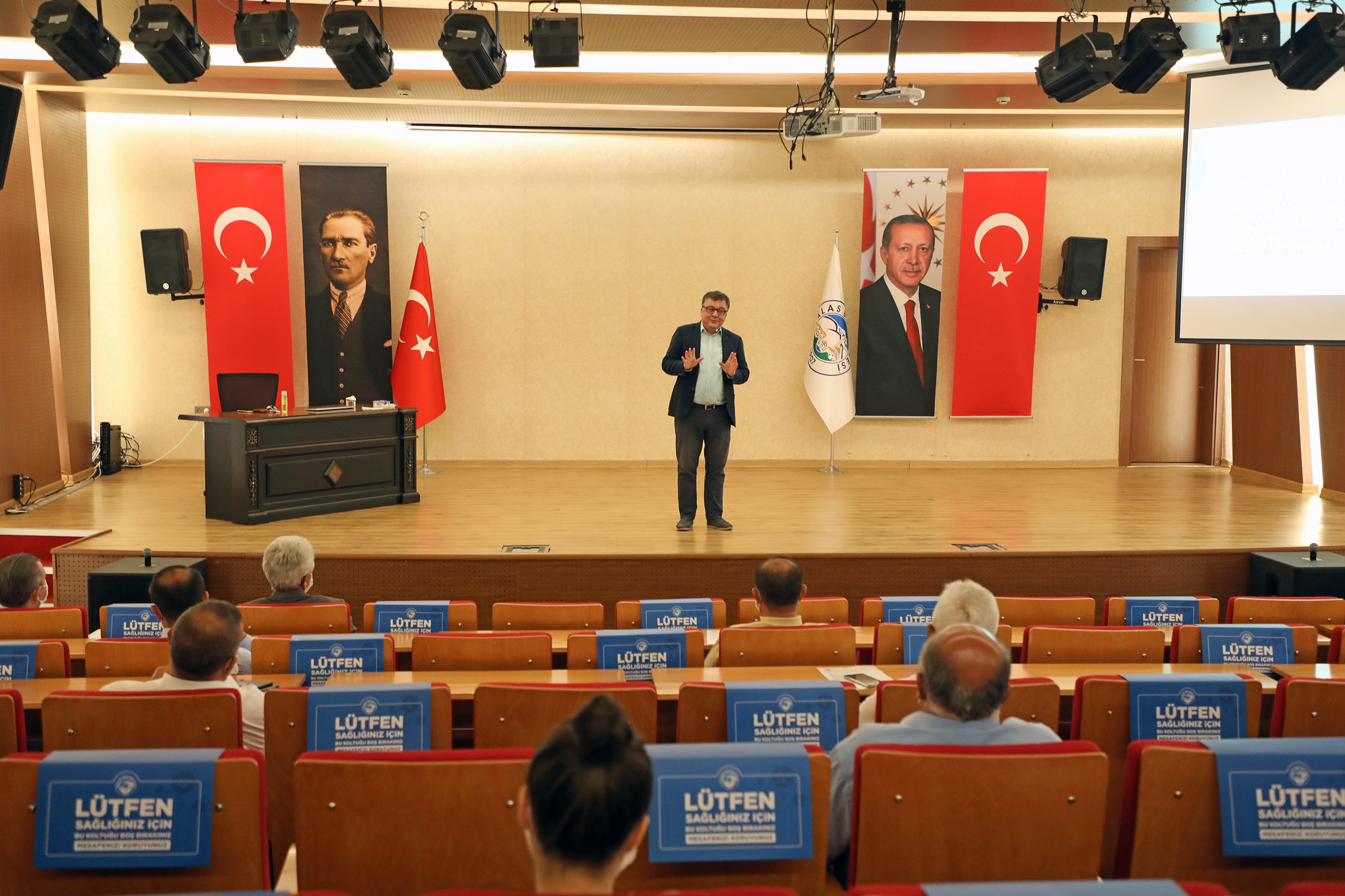 “Merkezine insanı alan bir anlayış hakim”