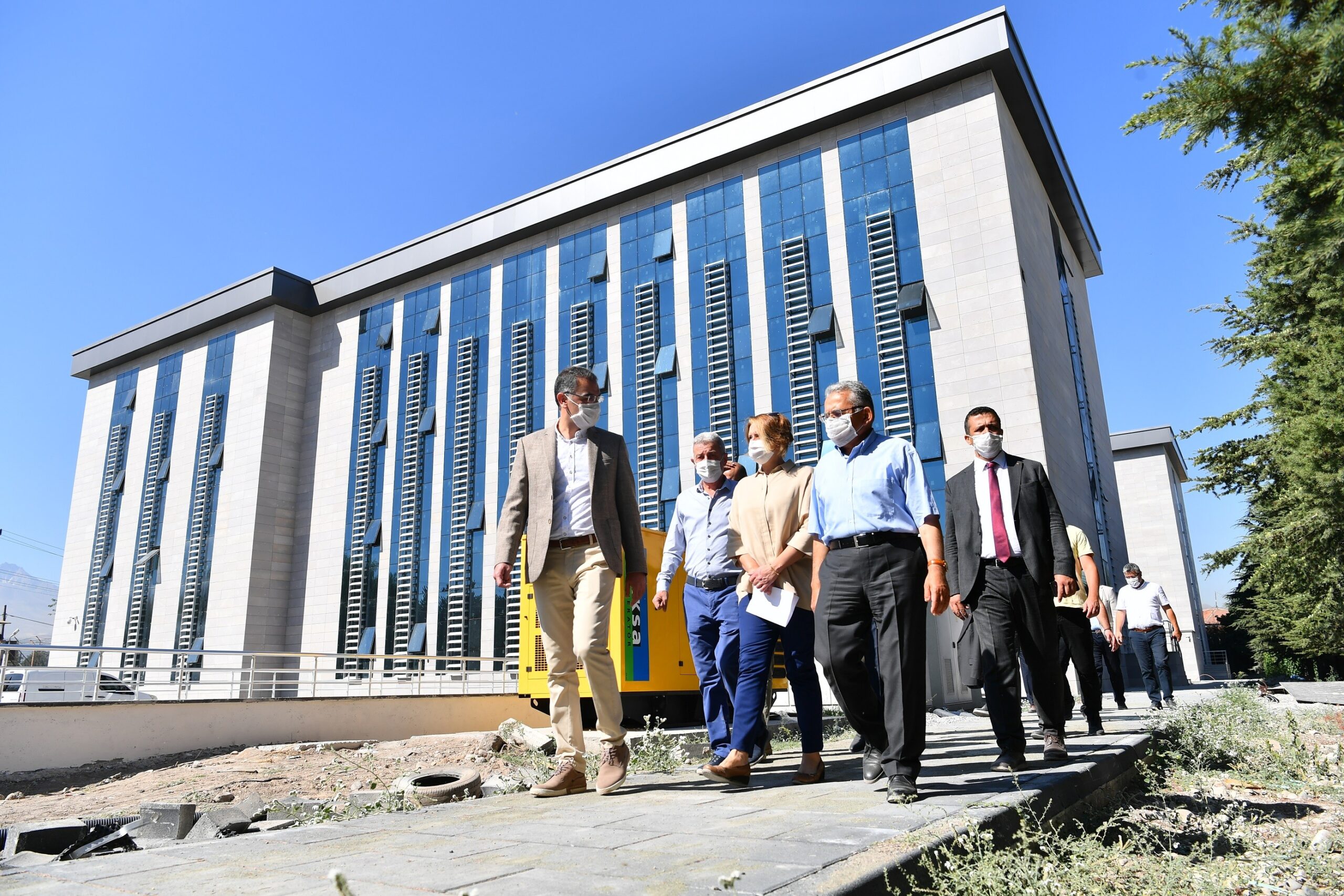 Başkan Büyükkılıç Tapu Kadastro Bölge Müdürlüğü binasını inceledi