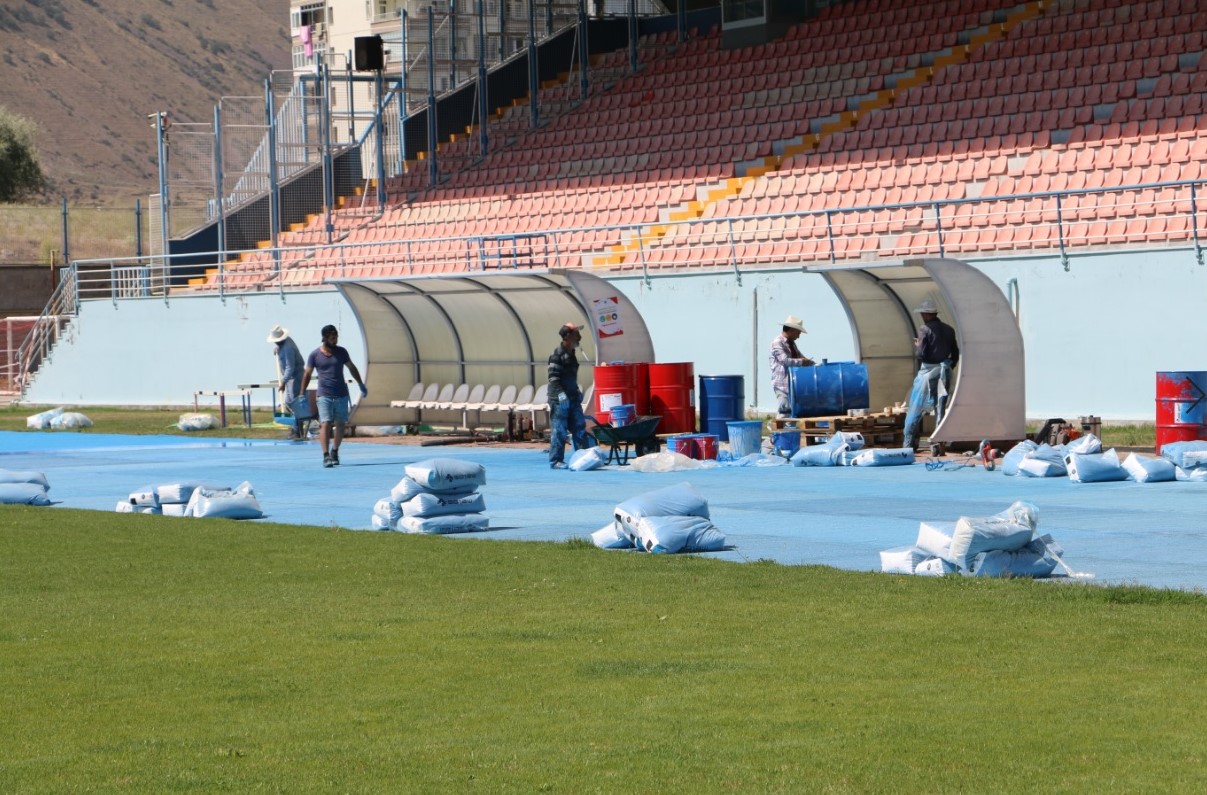 Atletizm pisti yenileniyor