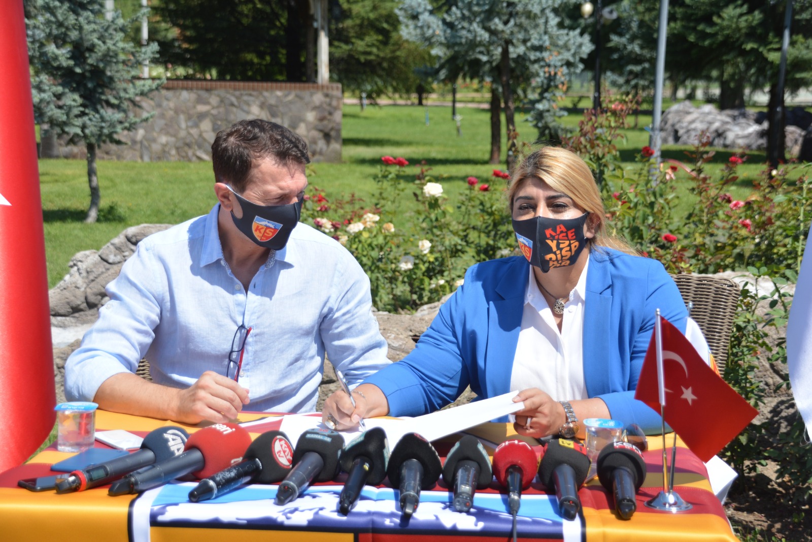 KAYSERİSPOR’DA BAYRAM BEKTAŞ DÖNEMİ RESMEN BAŞLADI!