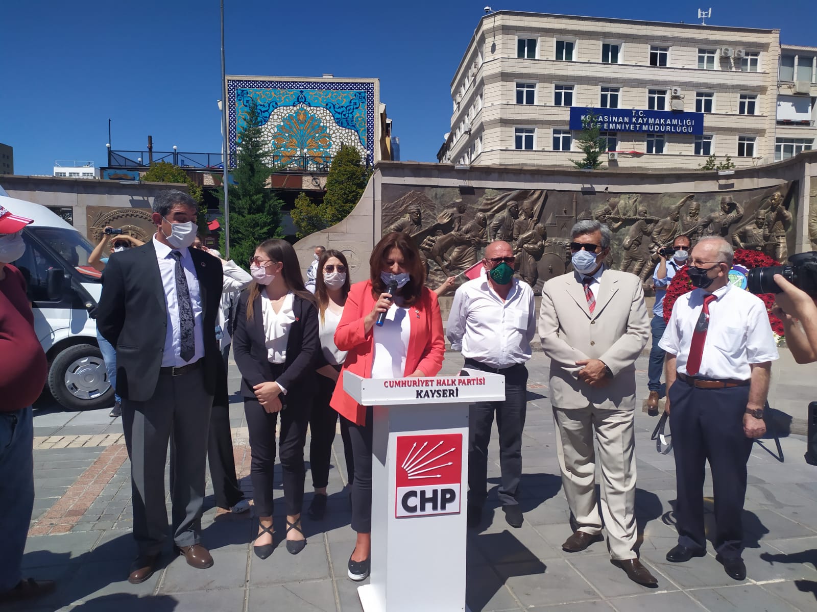 CHP’Lİ ÖZER: “YURDUMUZA GÖZ KOYANLARI BAŞARISIZLIĞA UĞRATACAĞIZ”