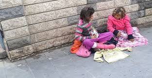 Dilencilik yapan 5 çocuğun ailesine işlem yapıldı