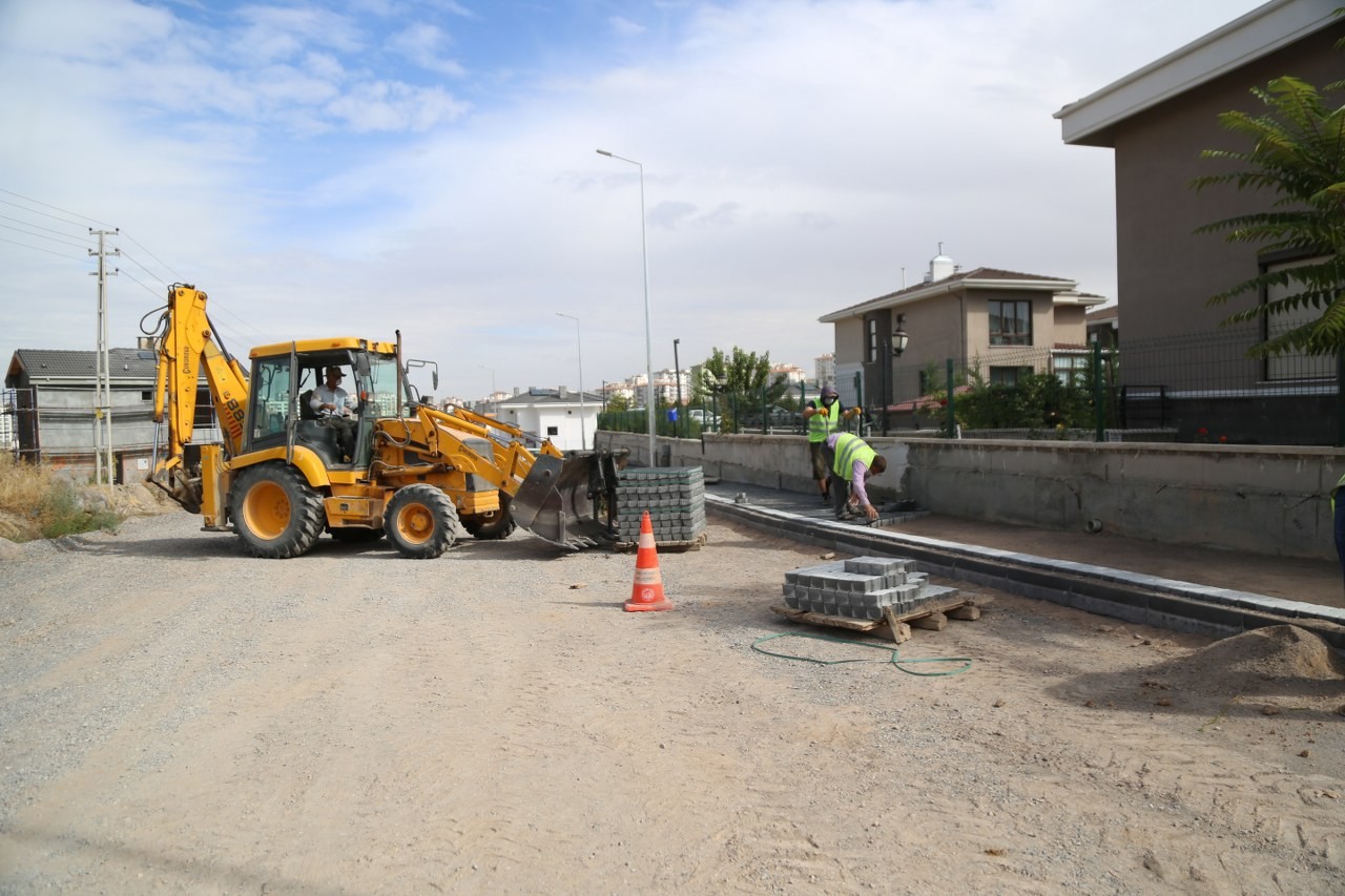 Melikgazi’den okullara katkı