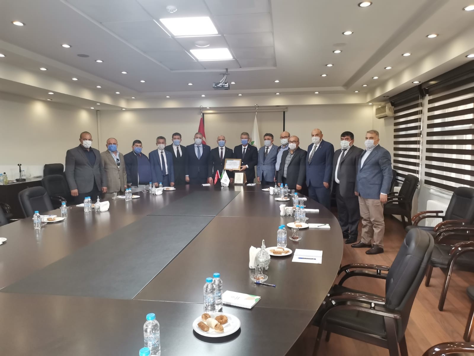 KTB’den Başkan Akay’a Meclis Şeref Üyeliğini tebliğ etti