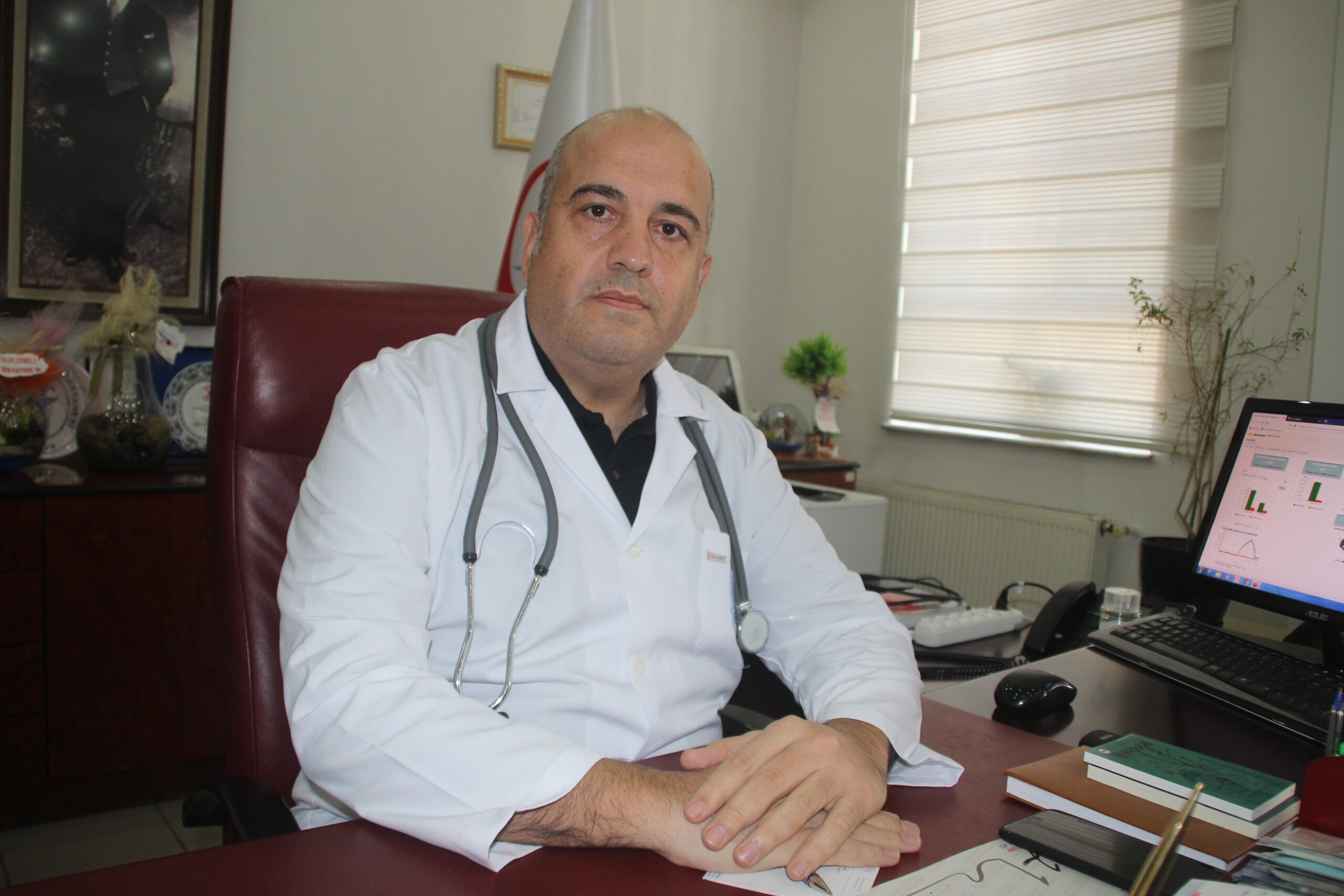 Korona virüsü yenen başhekim: “İhtiyaçlarınızı yapamaz hale geliyorsunuz”