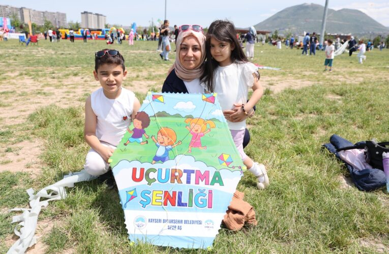 Büyükşehir, Baharın Renklerini Uçurtmalarla Gökyüzüne Yansıttı