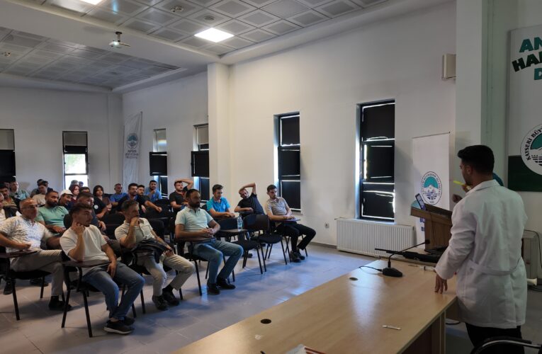İlçe Belediyelere Sokak Hayvanlarını Toplama Eğitimi Ve Mama Desteği Verildi