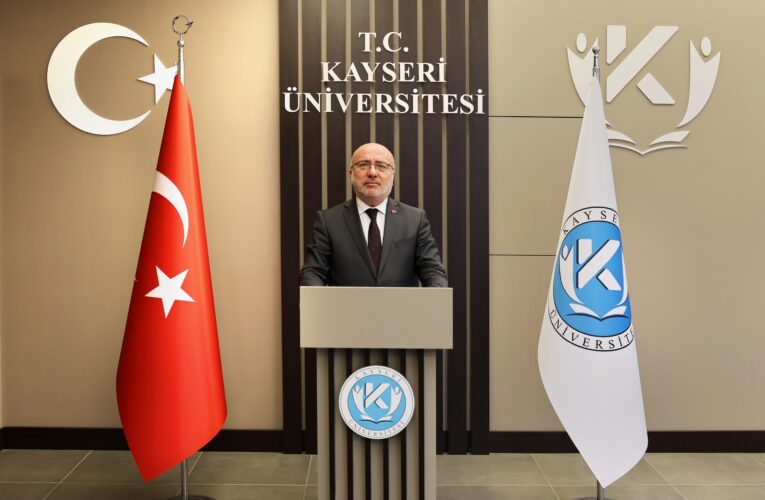 KAYÜ Rektörü Karamustafa’dan “15 Temmuz Demokrasi ve Milli Birlik Günü” Mesajı    