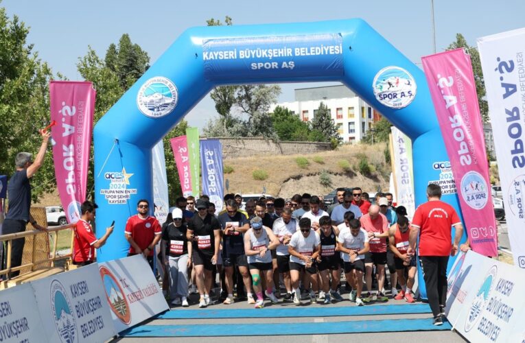 BÜYÜKŞEHİR, 15 TEMMUZ’UN UNUTULMAZ DİRENİŞİNİ KOŞU ETKİNLİĞİYLE ANDI